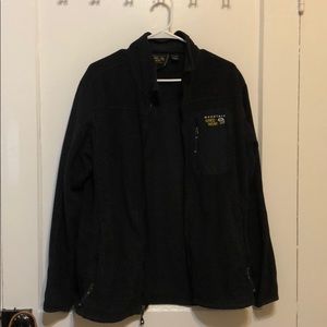 Barely worn Men’s Mountain Hardware Fleece